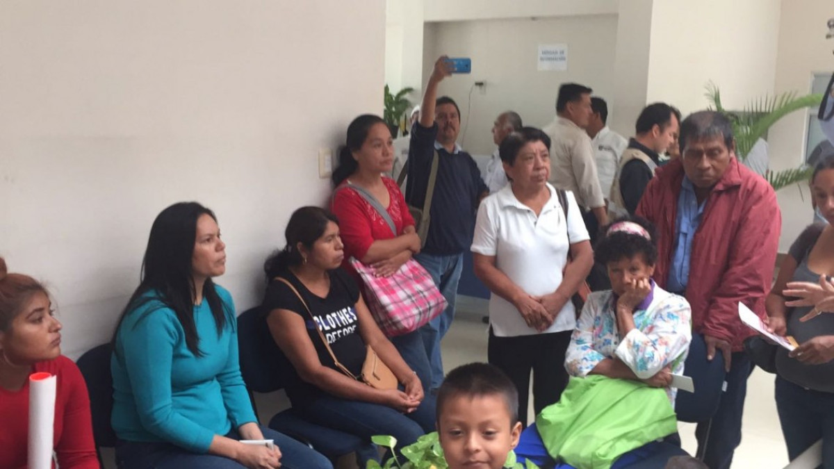 Llevan más de 20 años ignorados por la CFE en la ampliación 15 de mayo