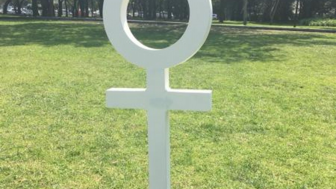 ONU inaugura en México exposición artística contra feminicidios 