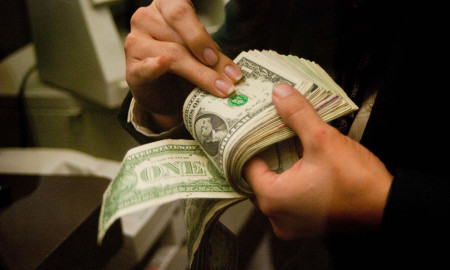 Dólar en 17.95 pesos en las casas de cambio