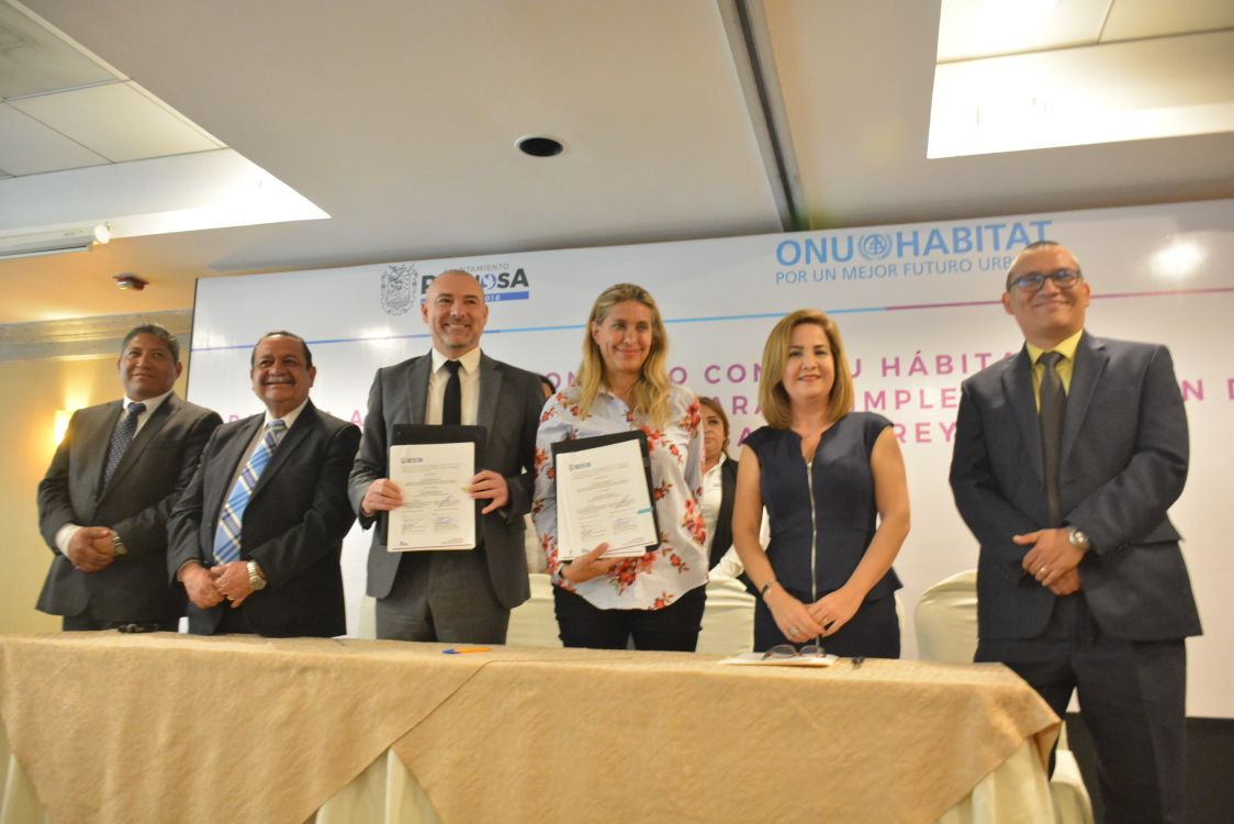Firma alcaldesa Maki Ortiz convenio con ONU Hábitat