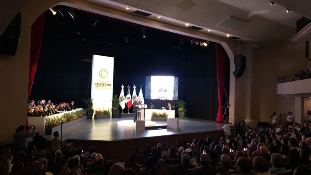 Ofrece Chuchín su segundo informe de gobierno