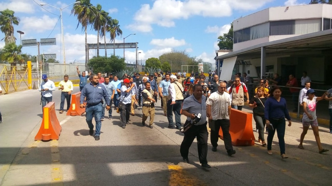 Migrantes presionan a autoridades federales, estas buscan el diálogo