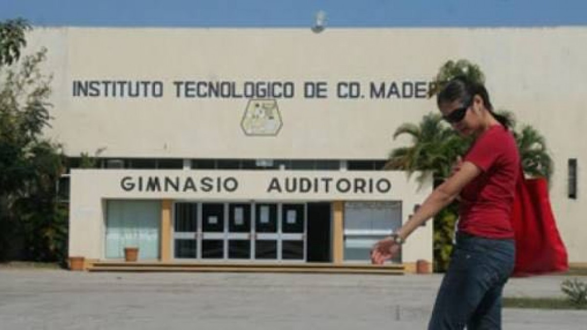 Sin clima 50 salones de clases en el Tec de Madero