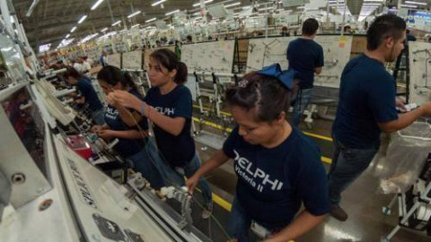 Reportan obreras abusos de sus superiores