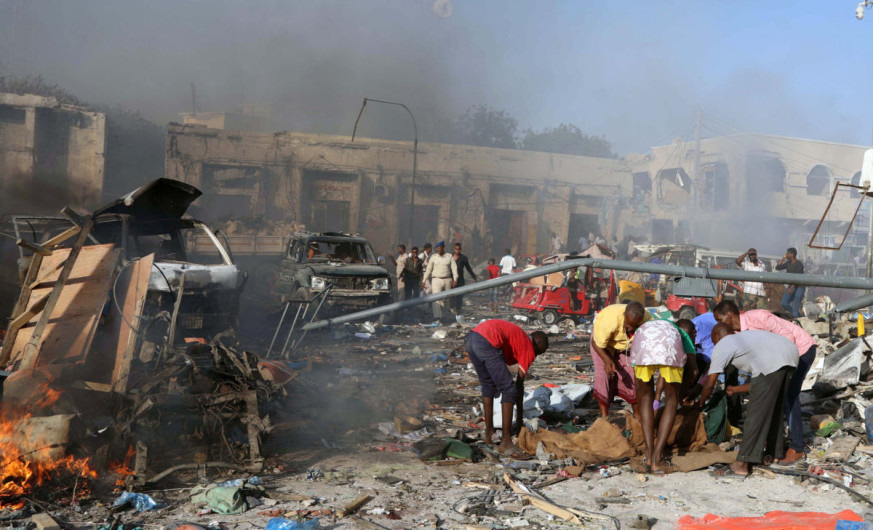 Suman 215 muertos por atentado en Somalia