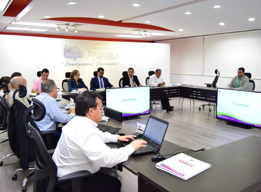 Informe de la directora de UPV es aprovado positivamente 