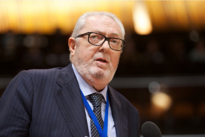 El español Pedro Agramunt dimite como presidente de APCE