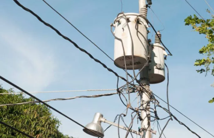 Roban 5 transformadores a COMAPA