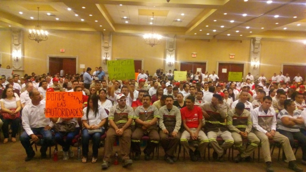 Se reúnen 500 empleados de Coca Cola Matamoros que sí quieren trabajar