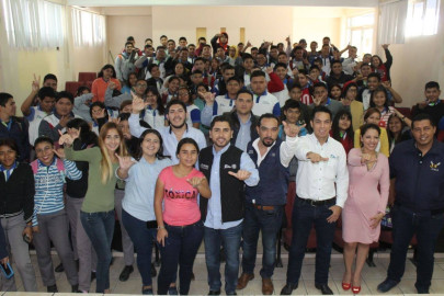 Exhortan a jóvenes de Altamira formarse en valores y liderazgo