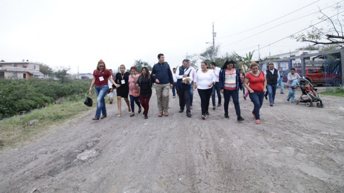 Serán los vecinos de las colonias, los fiscalizadores de las obras de pavimentación: Mario López