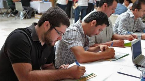 Llevan ferias del empleo a colonias de Matamoros