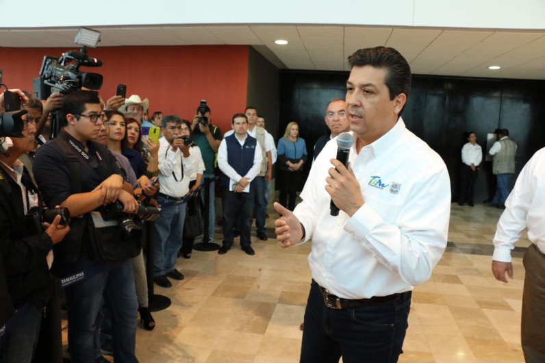 Anoten mi teléfono, repórtenme lo que pasa: Gobernador de Tamaulipas