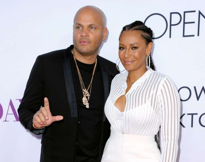 Niñera de Mel B declara ser su amante