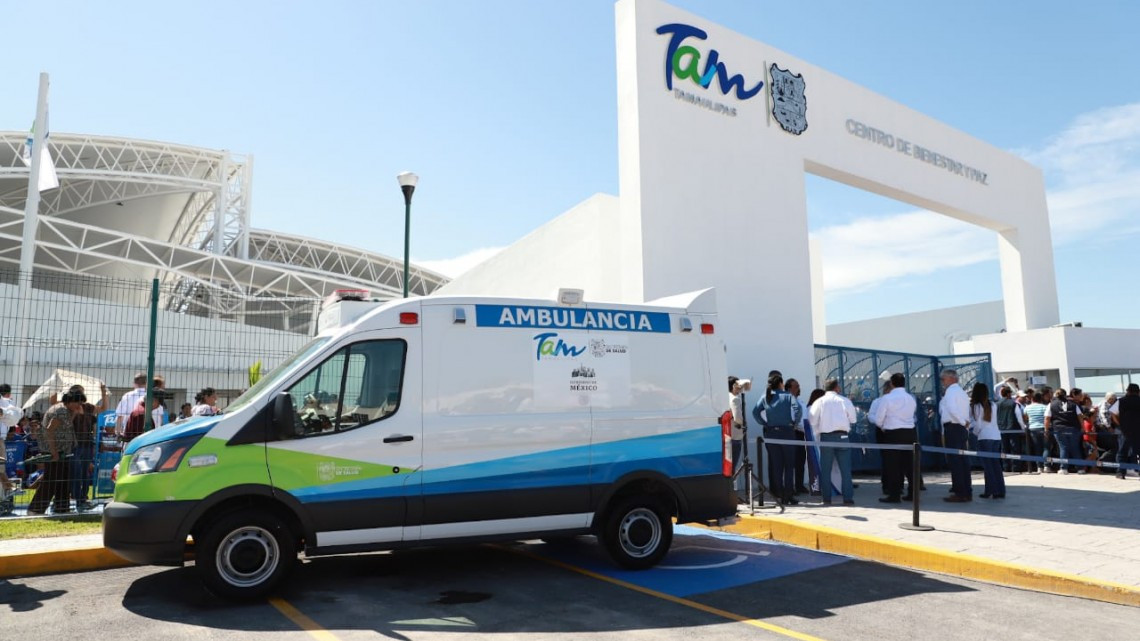 Fortalece Gobierno de Tamaulipas el sistema estatal de Salud con entrega de ambulancias y equipo