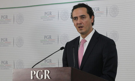 Denuncia PAN a Elías Beltrán por espionaje