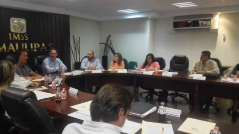 Se reúne líder obrero con nuevo delegado del IMSS