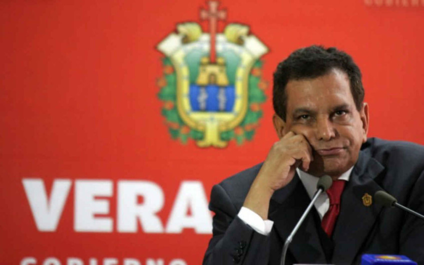 Fidel Herrera interpone amparo contra orden de aprehensión