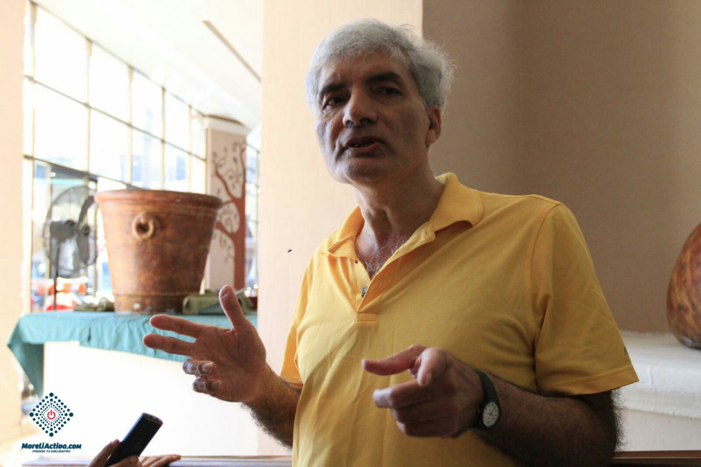 Hospitalizan a Manuel Mireles