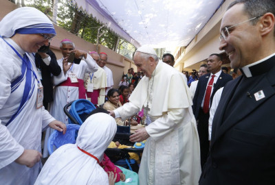 Papá Francisco concluye gira por Bangladesh