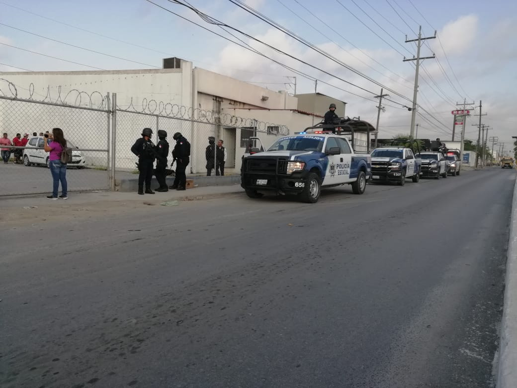 Policía Estatal realiza operativo en contra de taxis y peseras en Matamoros