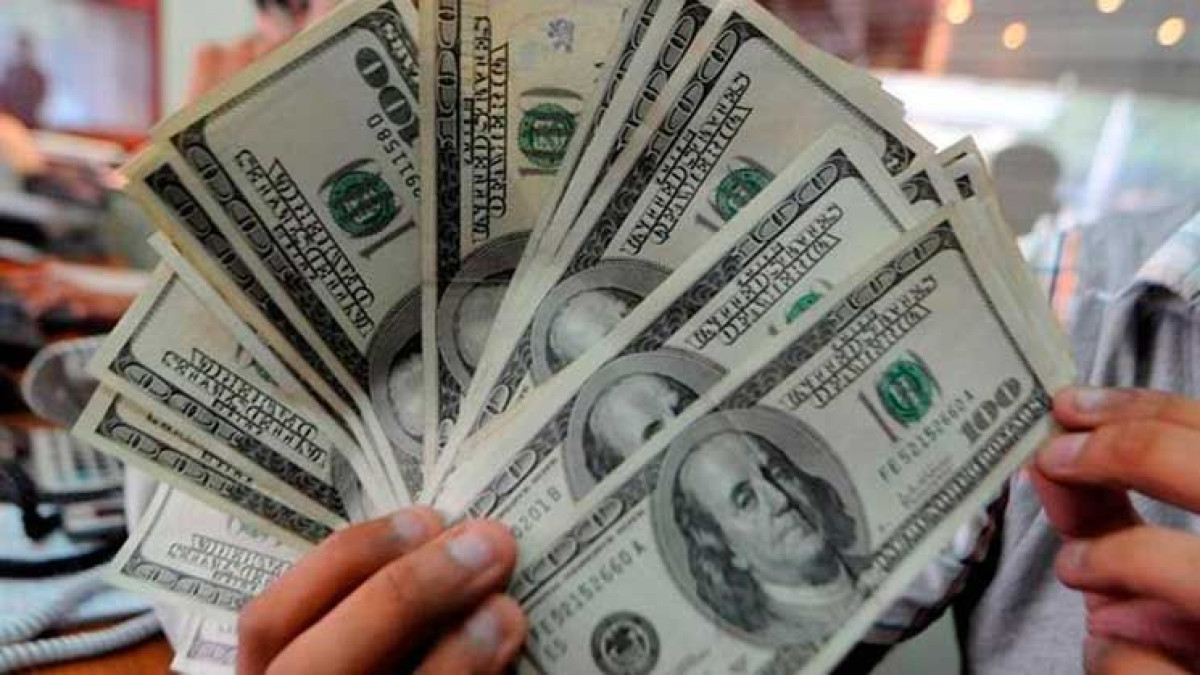 Dólar cotiza a la venta en 18.90 pesos 