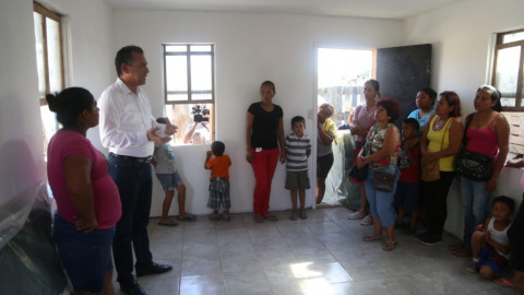 Gobierno Municipal apoya a familia afectada por incendio