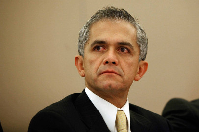 Mancera defiende la construcción del Nuevo Aeropuerto