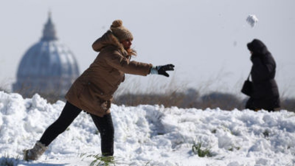 Fuertes fríos y nevadas azotan Italia