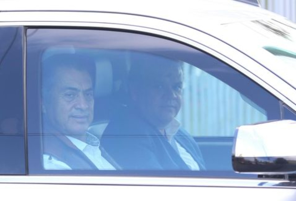 El Bronco acude a declarar ante la PGR por presunto lavado de dinero