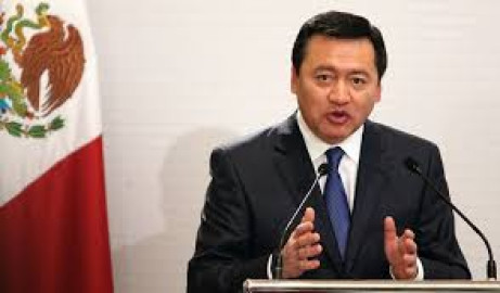 La Constitución dio vida a un país progresista: Osorio Chong