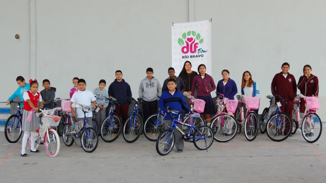 DIF Río Bravo entrega bicicletas del Programa Ayúdame a Llegar