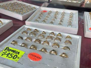 Ventas en joyería aumentan por graduaciones 