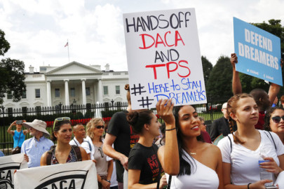 Dreamers se manifiestan tras eliminación del DACA