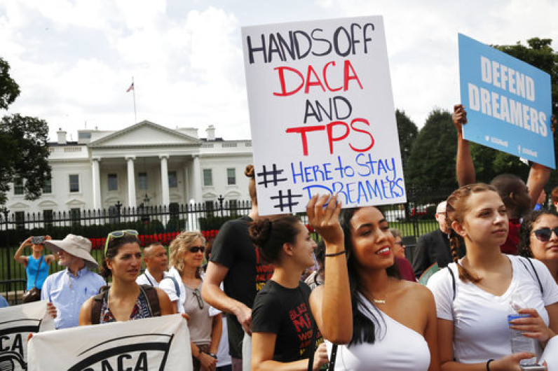 Dreamers se manifiestan tras eliminación del DACA