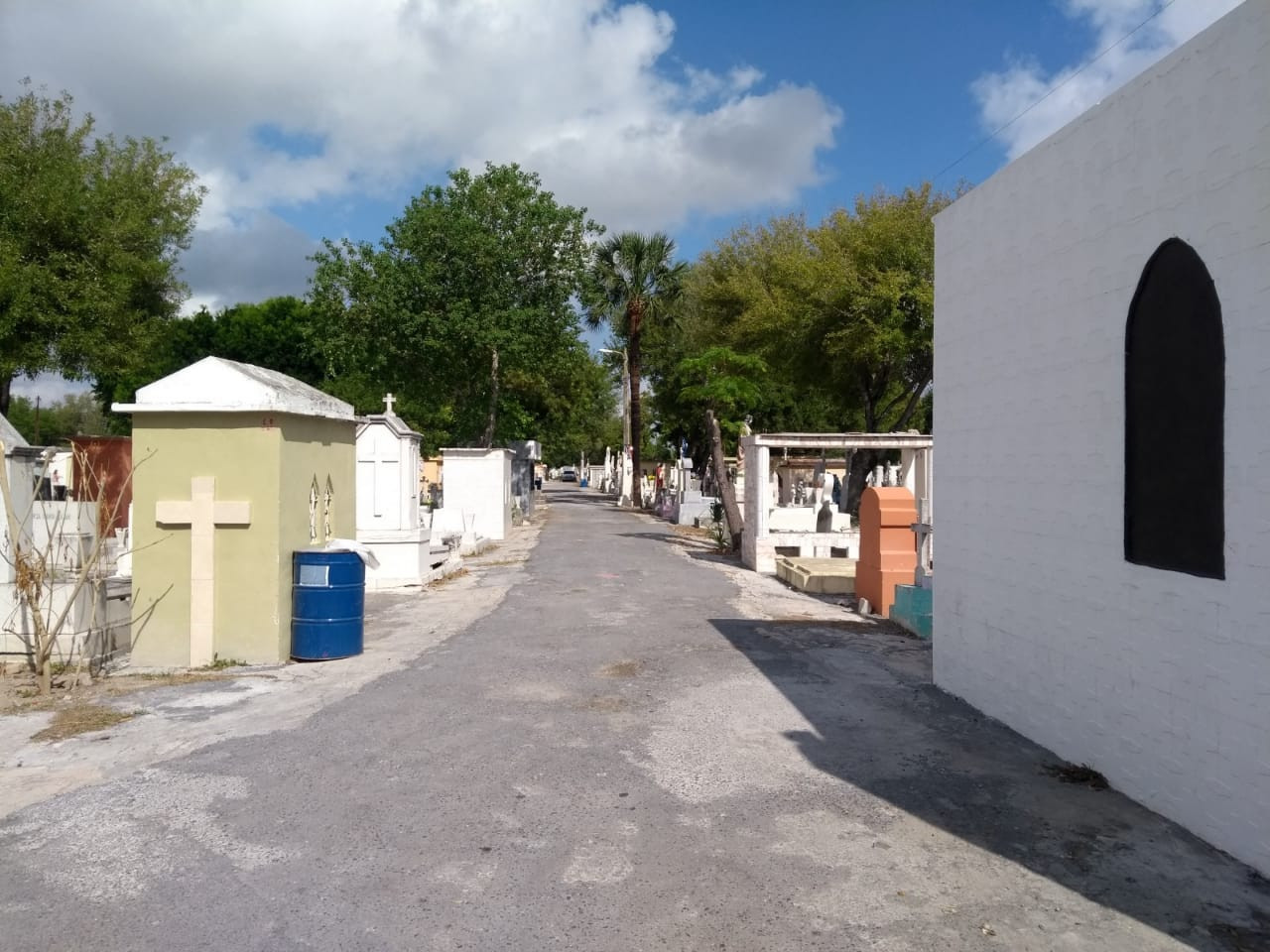 Listos los 3 panteones municipales, retiraron 15 toneladas de basura de cada uno