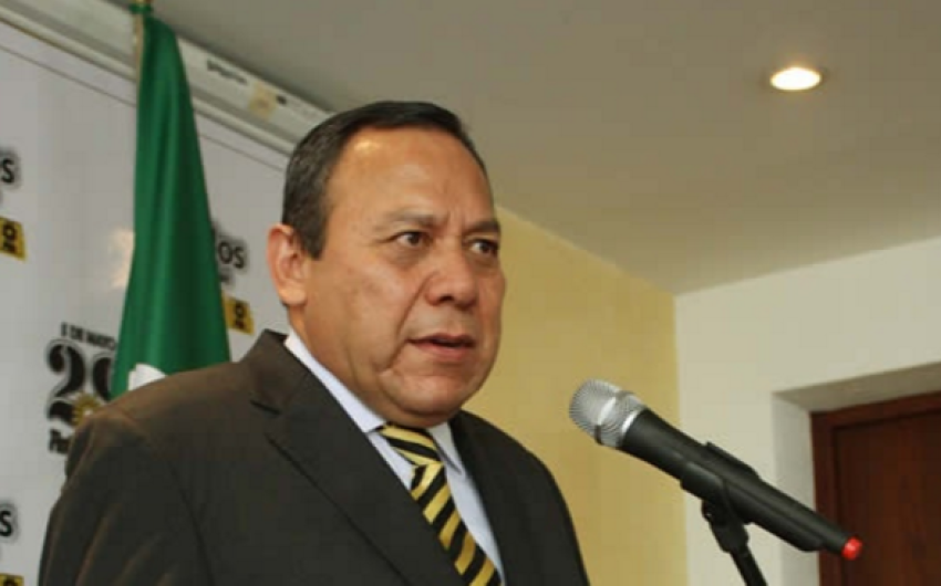 Diputados del PRD retan a EPN a discutir medidas reales para enfrentar gasolinazo