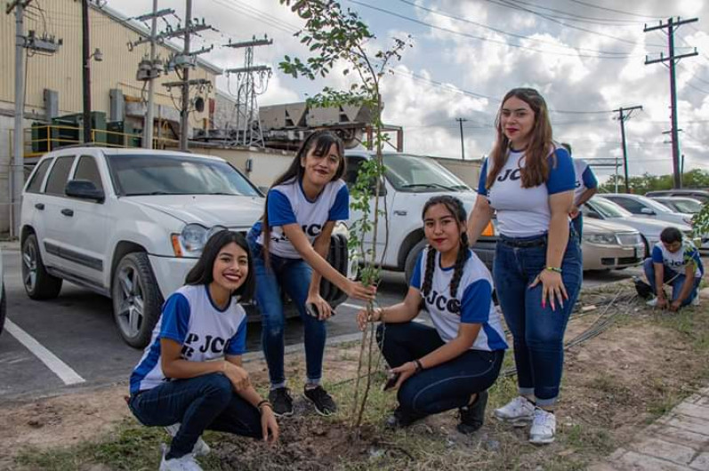 Suman esfuerzos empresarios, regidores y alumnos de prepa con alcalde Mario López