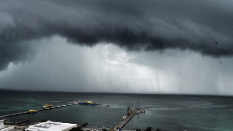 Alerta amarilla por "Nate" en Quintana Roo