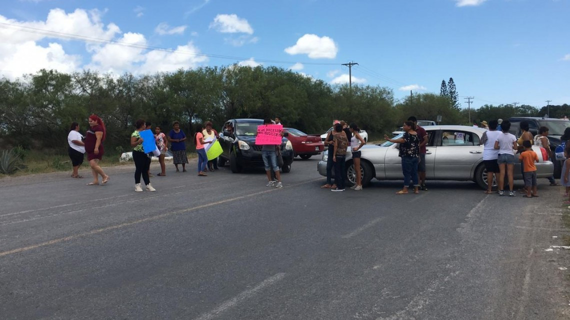 Exigen ejidatarios eliminar retén estatal en carretera a la playa
