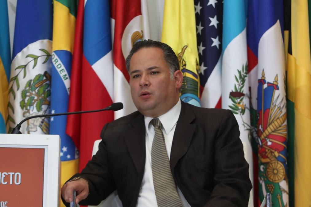 Santiago Nieto apelará a su destitución de la Fepade ante Senado