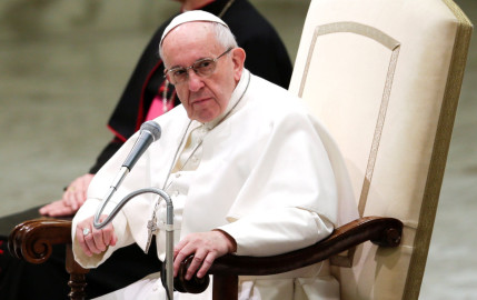 'Dinero sucio' está manchado de sangre: Papa Francisco
