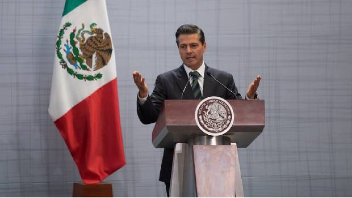 Convocan a conferencia en Los Pinos; anunciarían renuncia de Meade