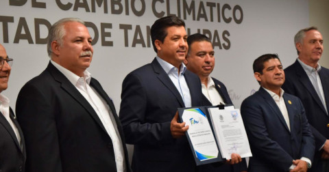 Gobernador presenta primera Iniciativa de Ley de Cambio Climático
