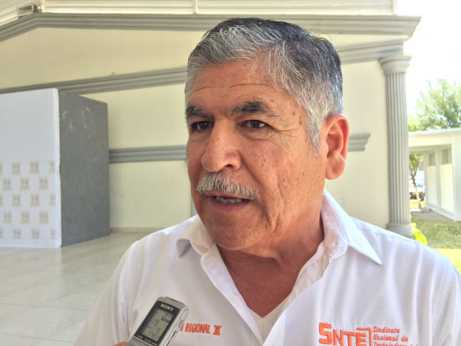 Recuperan maestros salarios caídos