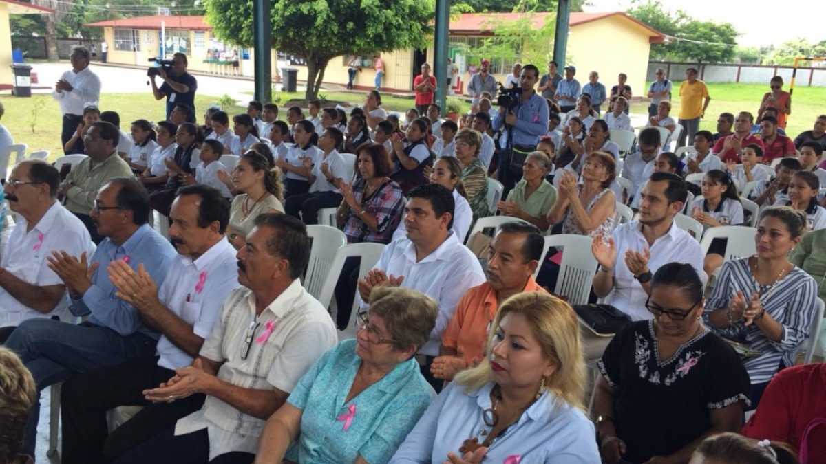 Adrián Oseguera emprende acciones para elevar la calidad en la educación