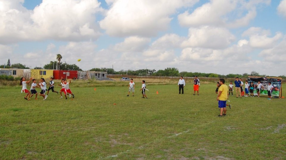 Alcalde muestra apoyo al deporte