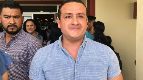 Piden alumnos del TEC reductores de velocidad y semáforos preventivos 