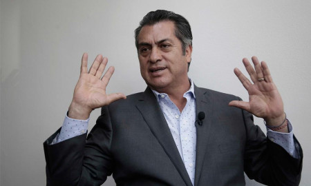 Encuentra INE irregularidades en cuentas de El Bronco
