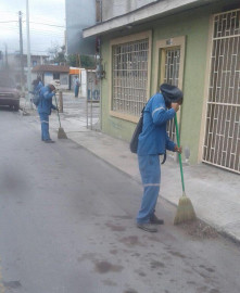 Realizan mantenimiento a vialidades 